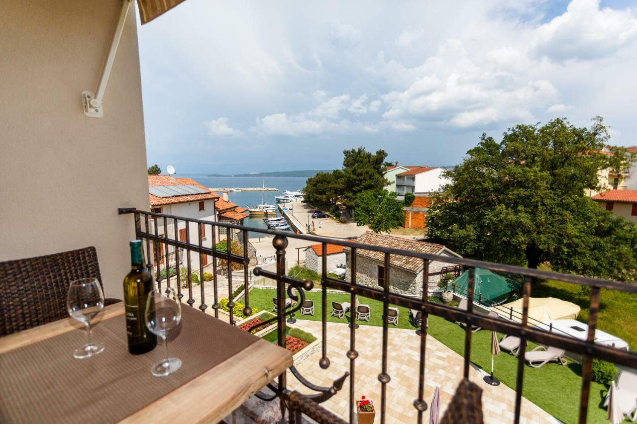 Villa Aria 1 Малинска Екстериор снимка