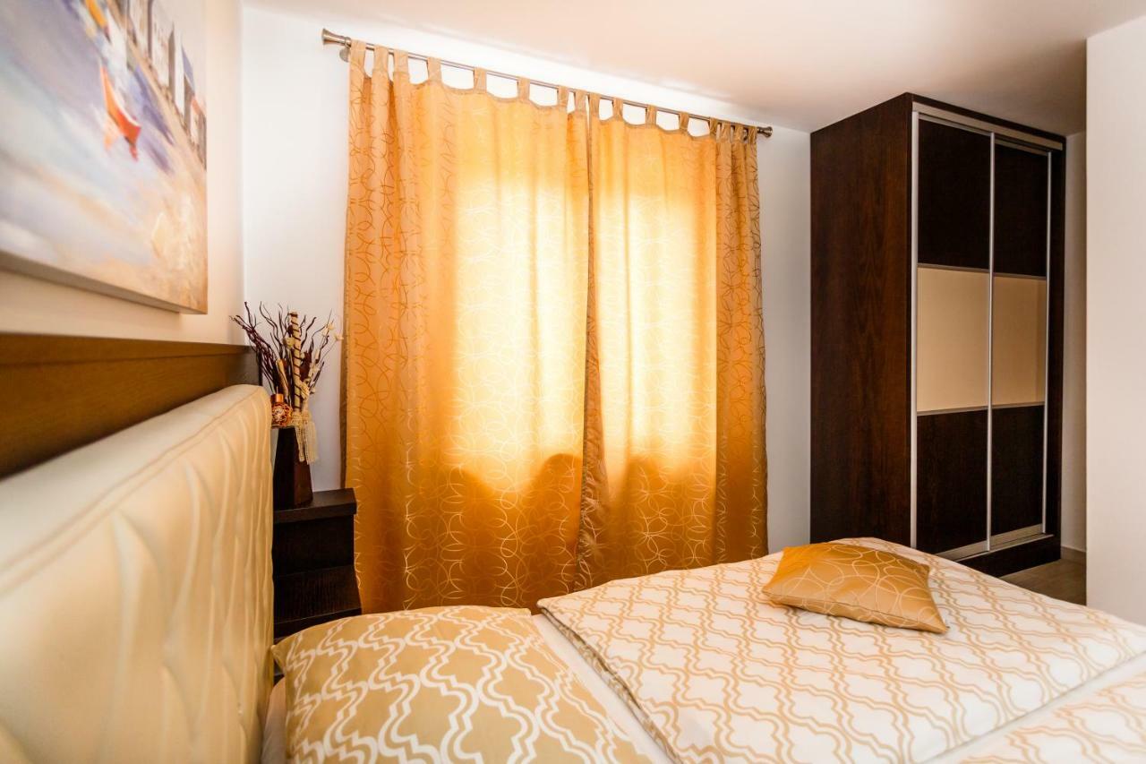 Villa Aria 1 Малинска Екстериор снимка